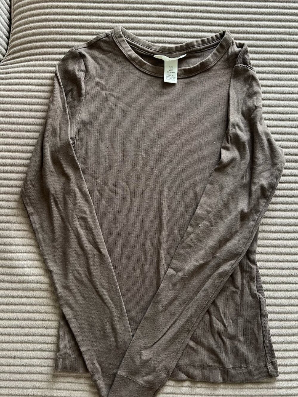 H&M Long Sleeve Ribbed Top – Size S